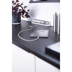 Picture 10 of Stekkerdoos Brennenstuhl bureau Estilo 6 voudig inclusief 2 USB 2m meter wit/zilver