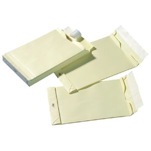 Picture 3 of Envelop Quantore monsterzak 262x371x38mm zelfklevend creme 125 stuks