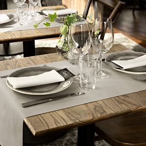 Picture 2 of Dinerservet Tork Linstyle Premium 1/4 vouw 1-laags 390x390mm 50 vel wit 478722