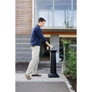 Picture 3 of Asbak Rubbermaid Groundskeeper Tuscan vrijstaand zwart