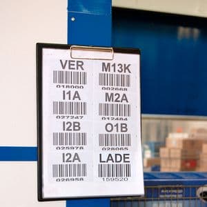 Picture 12 of Klembord MAUL A4 staand + 2 magneten achterzijde PVC zwart