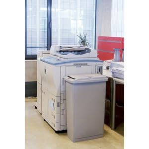 Picture 2 of Afvalbak Rubbermaid Slim Jim vertrouwelijke documenten 87 liter grijs