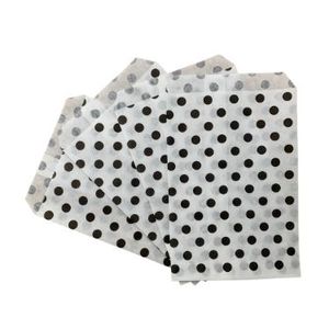 Picture 1 of Cadeauzakjes gebleekt kraft 10cm x 16cm wit zwarte stip 40gr / m2