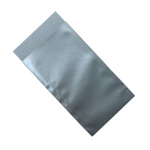 Picture 1 of Cadeauzakjes gebleekt kraft 7cm x 13cm zilver onbedrukt 70gr / m2