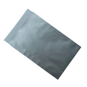 Picture 2 of Cadeauzakjes gebleekt kraft 12cm x 19cm zilver onbedrukt 70gr / m2