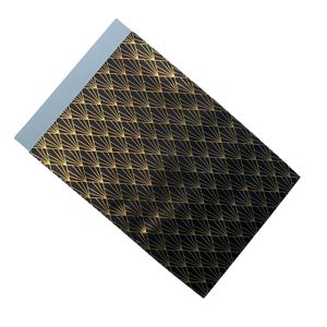 Picture 1 of Cadeauzakjes gemetaliseerd papier 17cm x 25cm zwart/goud streep 74gr / m2